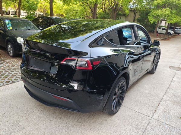 Tesla Model Y 2021, 45100 км, за 162400 CNY - фото 7