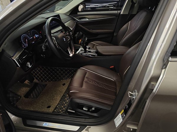 BMW 5 серии 2019, 40700 км, за 164500 CNY - фото 19