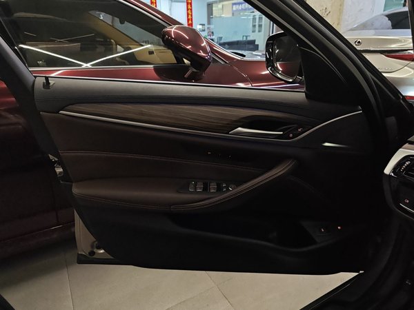 BMW 5 серии 2019, 40700 км, за 164500 CNY - фото 27