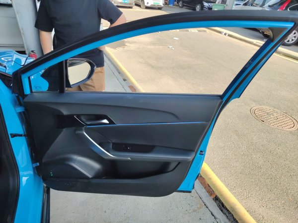 MG 4 EV 2022, 37100 км, за 72900 CNY - фото 25