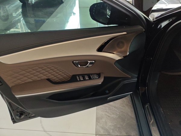 BYD Han 2024, 14700 км, за 114800 CNY - фото 27