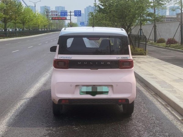 Wuling Hongguang MINIEV 2021, 22800 км, за 13800 CNY