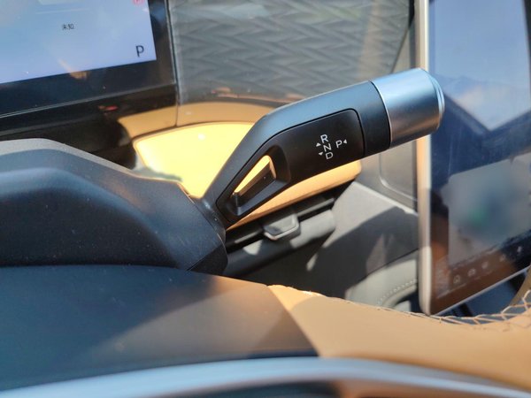 Geely Galaxy L7 2023, 980000 км, за 91000 CNY - фото 15