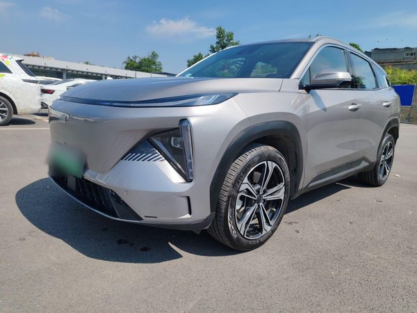 Geely Galaxy Galaxy L7 2023 1,5 Т 115 км Звездолет