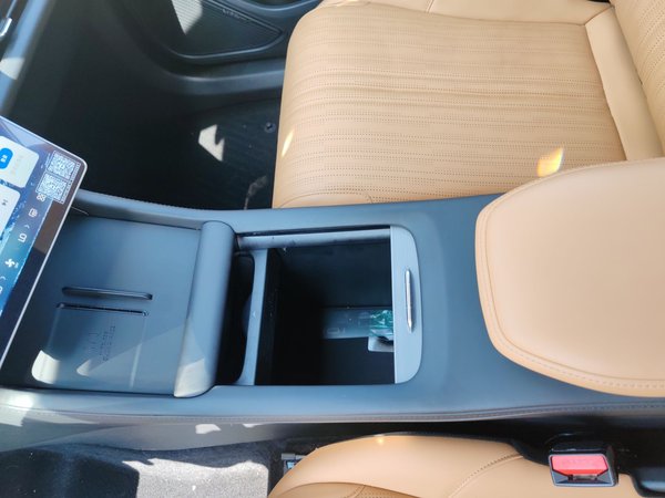 Geely Galaxy L7 2023, 980000 км, за 91000 CNY - фото 16