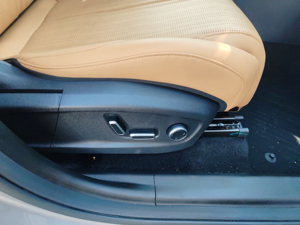 Geely Galaxy L7 2023, 980000 км, за 91000 CNY - фото 20