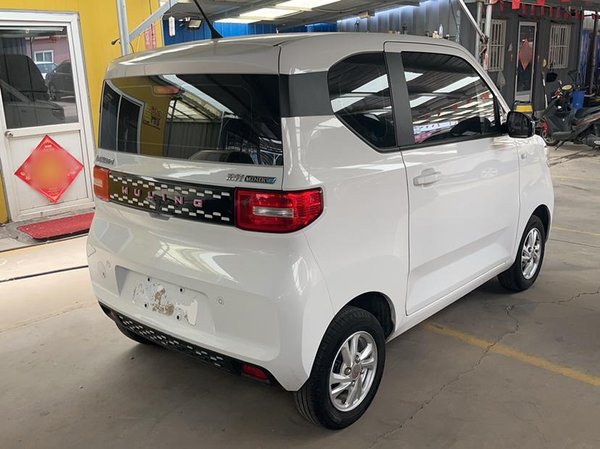 Wuling Hongguang MINIEV 2020, 25300 км, за 14700 CNY
