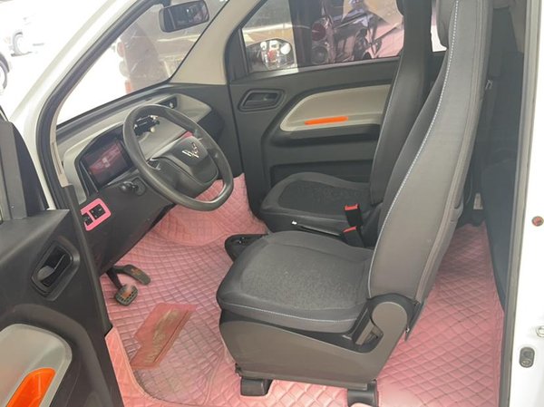 Wuling Hongguang MINIEV 2020, 25300 км, за 14700 CNY - фото 10