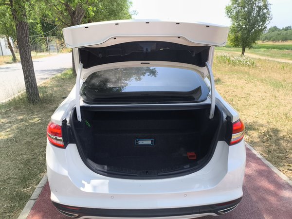 Ford Mondeo 2018, 78900 км, за 59900 CNY - фото 23