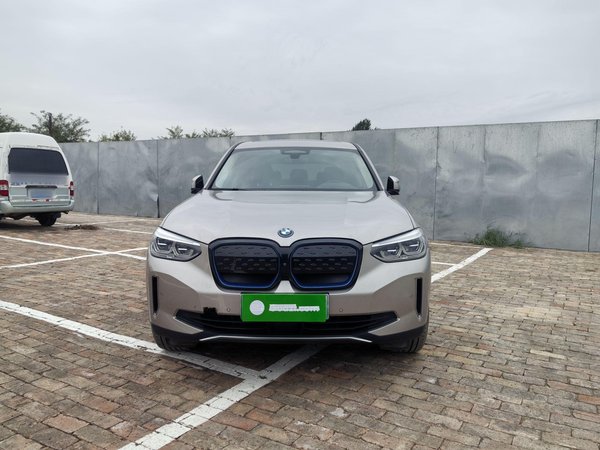 BMW iX 2020, 94700 км, за 122100 CNY