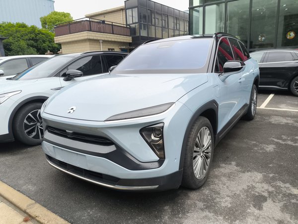 Спортивная версия Nio ES6 2020 протяженностью 455 км