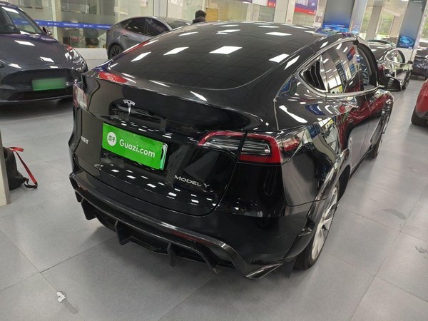 Tesla Model Y 2021, 71900 км, за 144300 CNY - фото 7