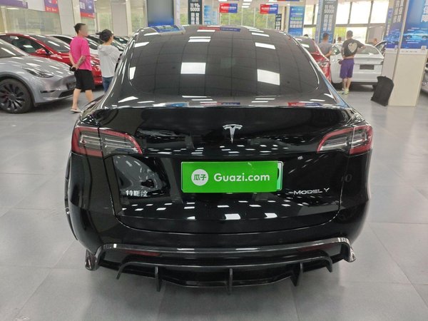 Tesla Model Y 2021, 71900 км, за 144300 CNY - фото 6
