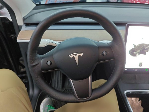 Tesla Model Y 2021, 71900 км, за 144300 CNY - фото 15