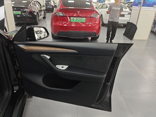 Tesla Model Y 2021, 71900 км, за 144300 CNY - фото 25