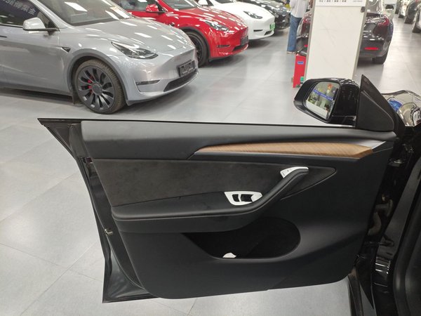 Tesla Model Y 2021, 71900 км, за 144300 CNY - фото 27