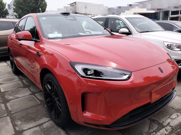 Hongmeng Zhixing Wenjie M5 2024, 14600 км, за 169700 CNY