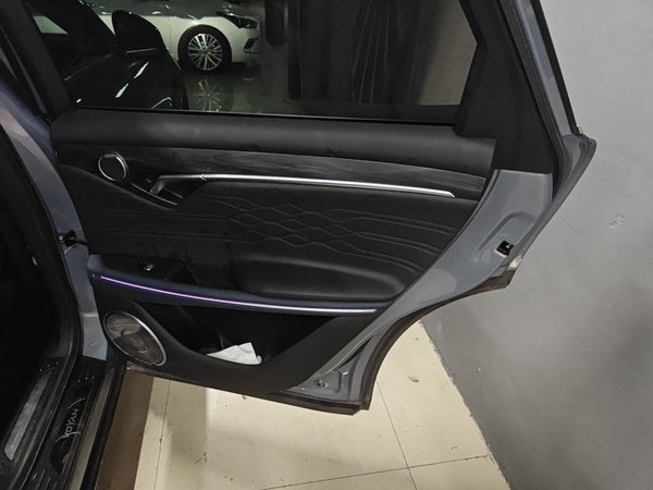 Lantu Free 2021, 60000 км, за 100500 CNY - фото 26