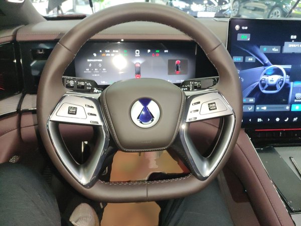 Denza Z9GT 2024, 500000 км, за 270100 CNY - фото 15