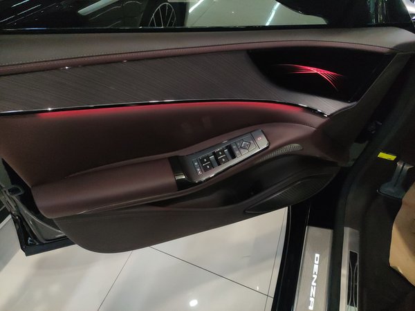 Denza Z9GT 2024, 500000 км, за 270100 CNY - фото 27