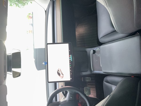 Tesla Model 3 2021 Performance - высокопроизводительная полноприводная версия, 2021 года