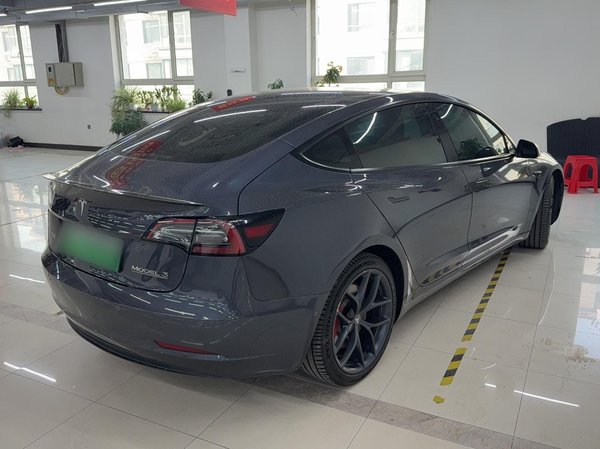 Tesla Model 3 2021, 148500 км, за 133200 CNY