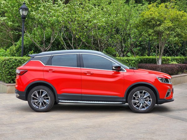 Geely Binyue 2020, 67200 км, за 42700 CNY