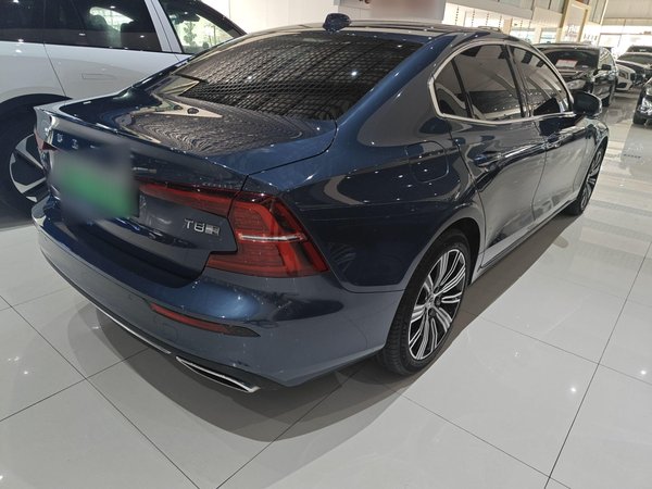 Volvo S60 2019, 48700 км, за 137600 CNY
