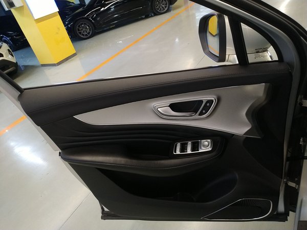 Roewe RX5 eMax 2019, 90700 км, за 53900 CNY - фото 27