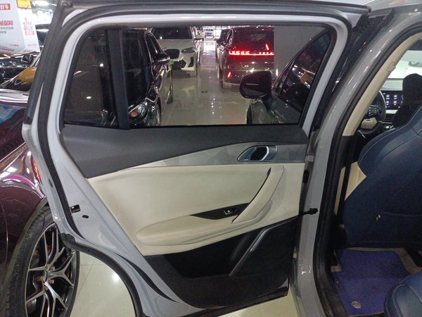 Lynk & Co 06 EP-M 2021, 33100 км, за 66900 CNY - фото 28