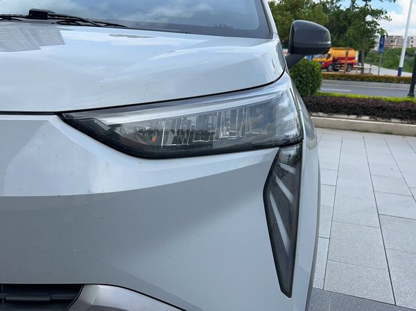 AION Y 2021, 71700 км, за 63100 CNY