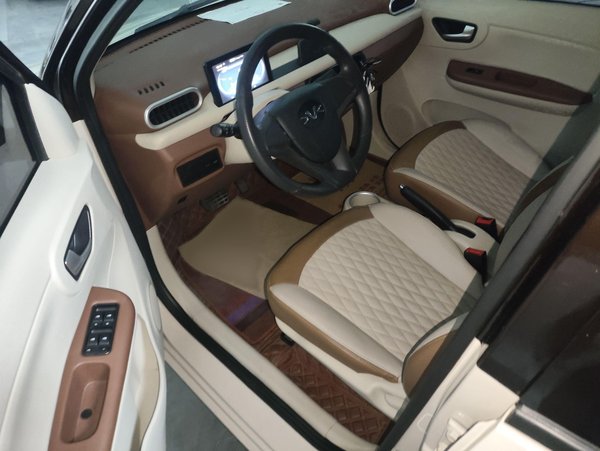 Xiaohu EV 2021 НА четверых послушно использует тройной литиевый аккумулятор Tiger, 2021 года