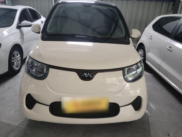 Xiaohu EV 2021 НА четверых послушно использует тройной литиевый аккумулятор Tiger, 2021 года