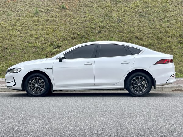 BYD Han 2021, 34500 км, за 66700 CNY