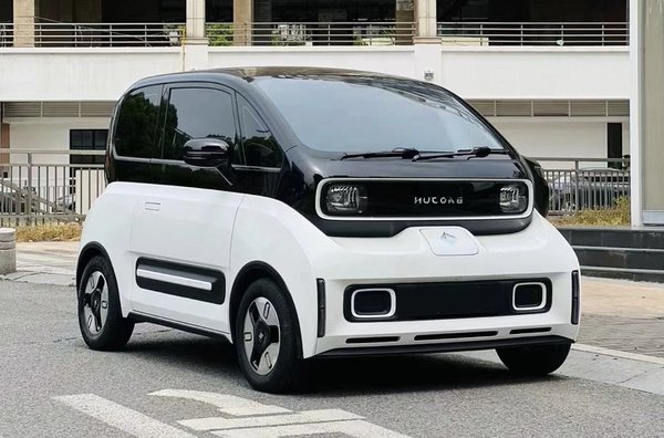 Модель Baojun E300 2020 Plus Interstellar Smart Travel Edition, 2020 года
