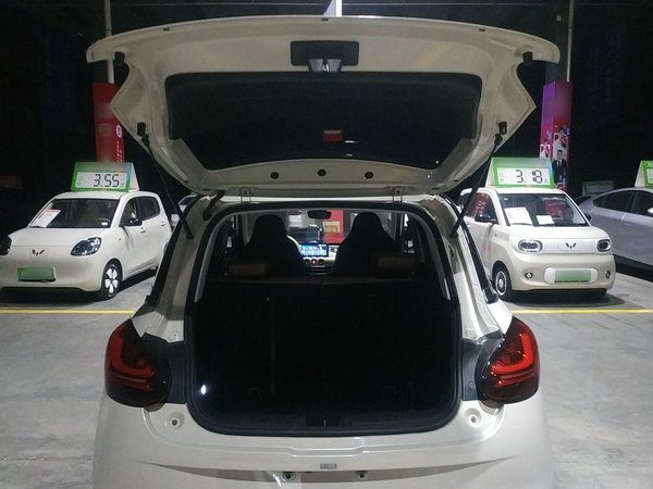 Wuling Bingguo 2023, 11300 км, за 36000 CNY - фото 23