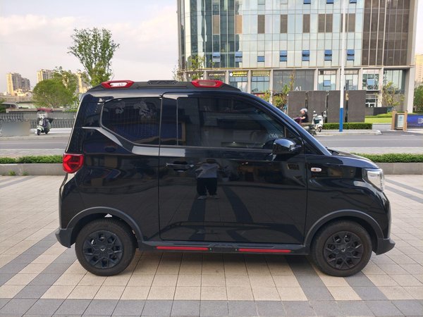 Wuling Hongguang MINIEV 2022, 830000 км, за 31600 CNY