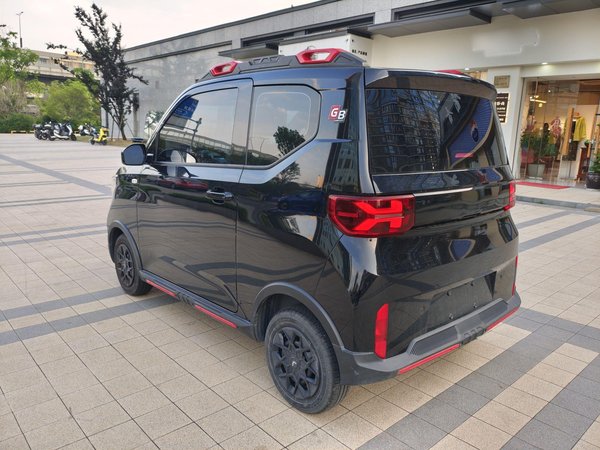 Wuling Hongguang MINIEV 2022, 830000 км, за 31600 CNY - фото 8