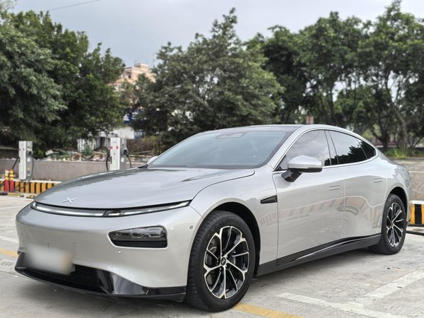 Xiaopeng P7 2023 модель 586E