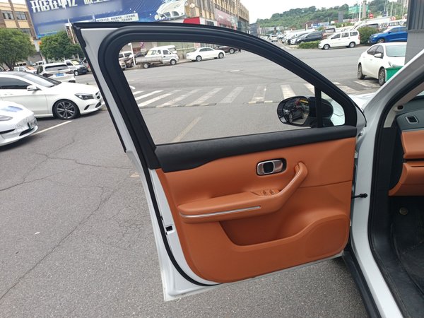 Leapmotor C10, 10800 км, за 112600 CNY - фото 27