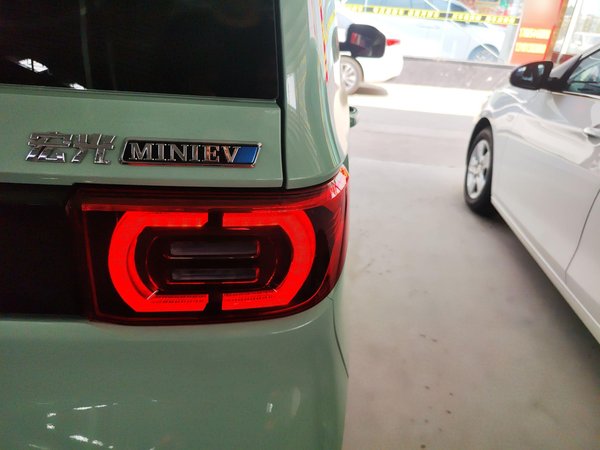 Wuling Hongguang MINIEV 2021, 13000 км, за 18200 CNY - фото 8