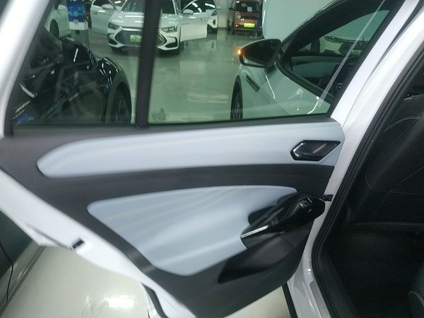 Volkswagen ID.4 X 2022, 45000 км, за 90100 CNY - фото 28