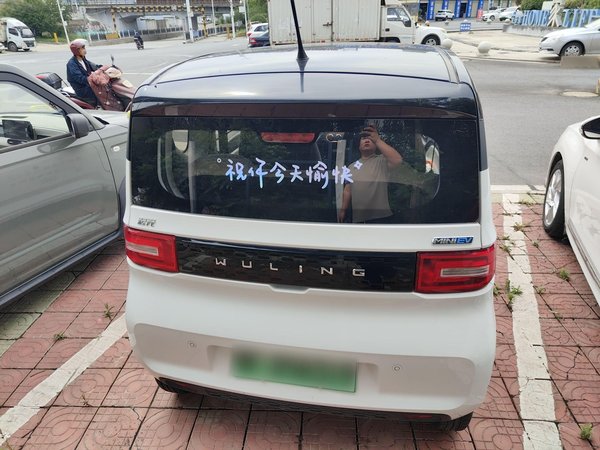 Wuling Hongguang MINIEV 2020, 30200 км, за 15100 CNY - фото 7