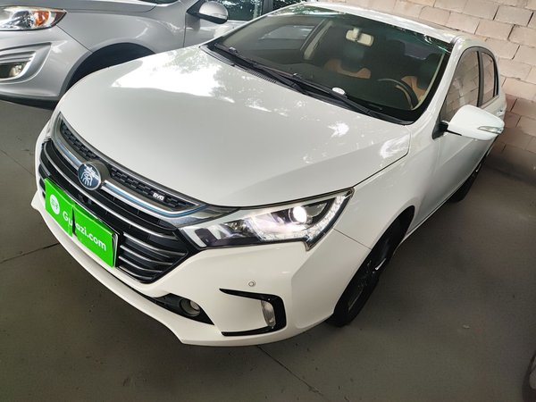 Премиальная модель BYD Qinxin Energy 2017 весом 1,5 тонны