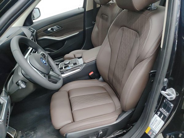 BMW i3 2023, 20000 км, за 149100 CNY - фото 15