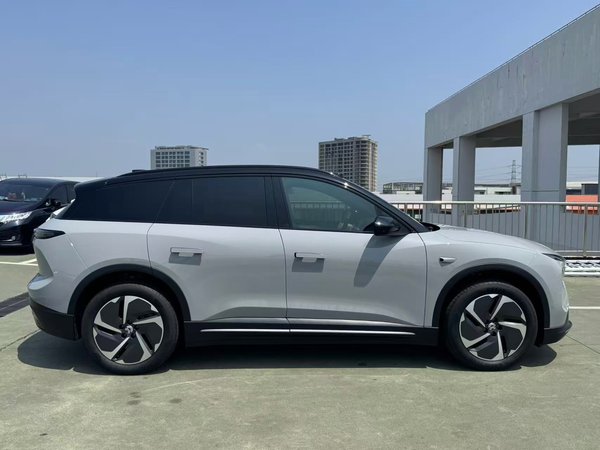 Nio ES6 2023, 15900 км, за 155300 CNY