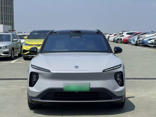 Модель Nio ES6 2023 мощностью 75 кВт*ч, 2023 года