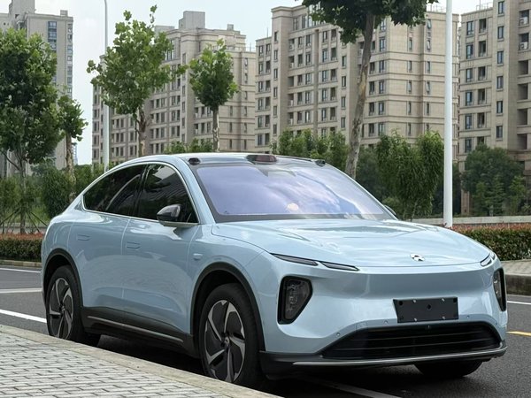 Nio EC6 2023, 42200 км, за 193800 CNY