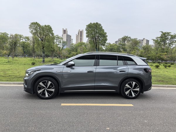 Volkswagen ID.6 X 2021, 29300 км, за 125000 CNY