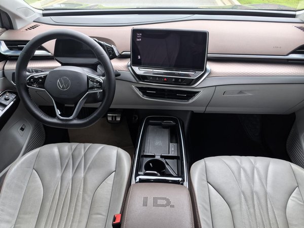 Volkswagen ID.6 X 2021, 29300 км, за 125000 CNY - фото 16